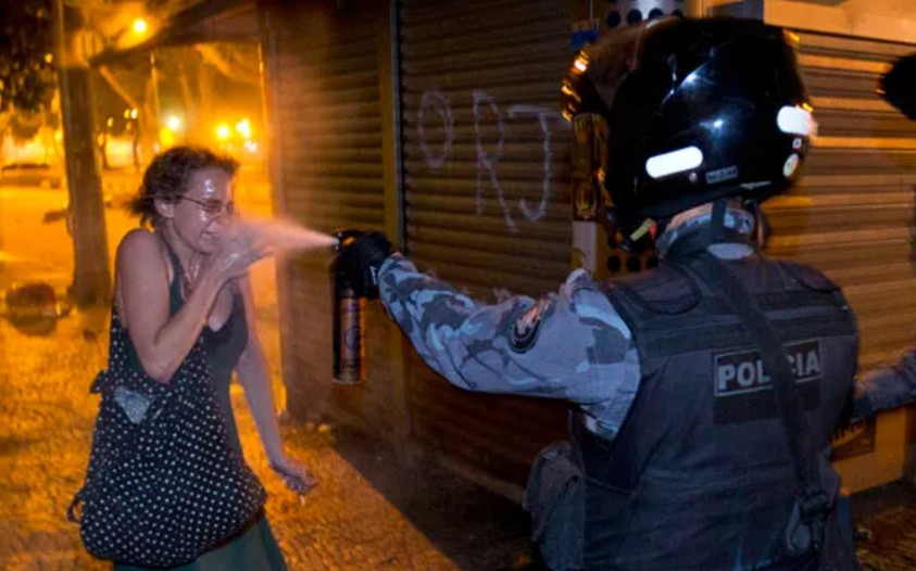 is-it-legal-to-carry-pepper-spray-in-canada-1